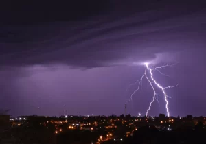 Alerta de temporal-São Roque-São Paulo-Brasil