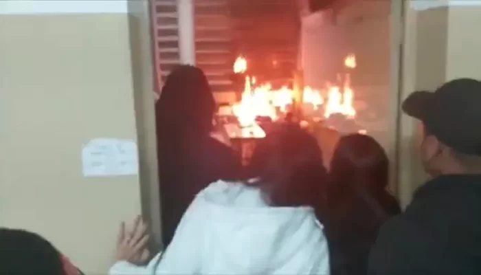 Aluna coloca fogo em escola-Jundiaí