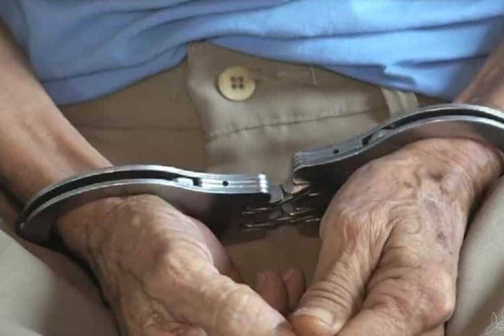 Idoso de 80 anos é preso em Itatiba ao matar Pit bull a tiros