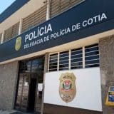 Homem Pula De Carro Em Movimento Para Escapar De Sequestro Em Cotia