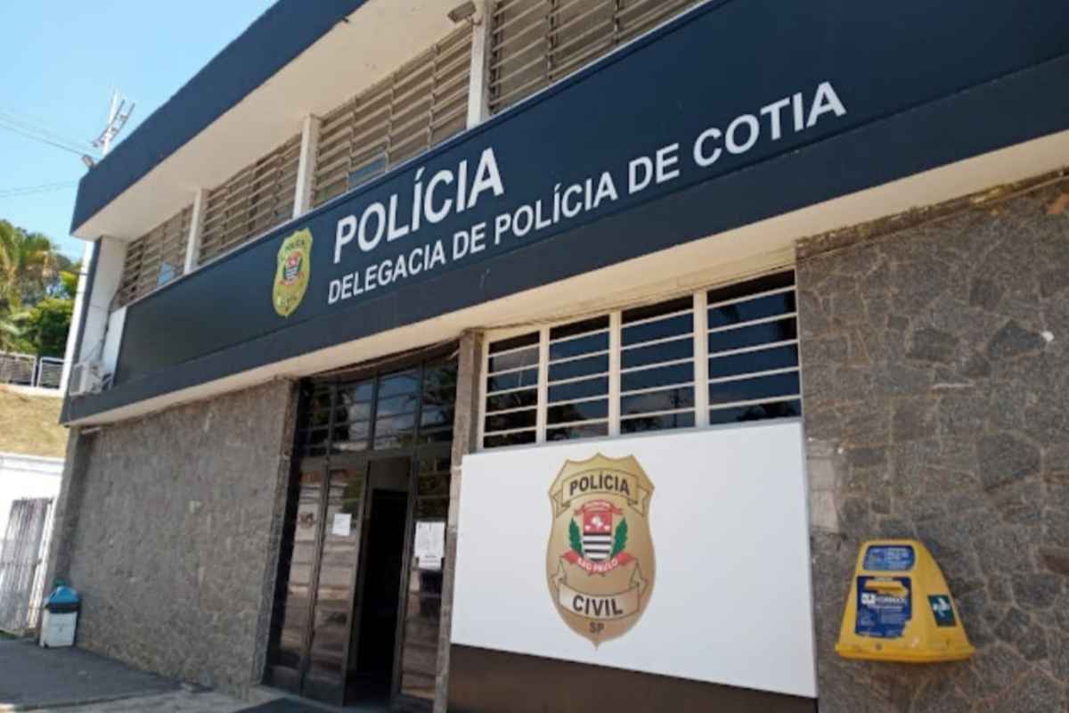 Homem Pula De Carro Em Movimento Para Escapar De Sequestro Em Cotia