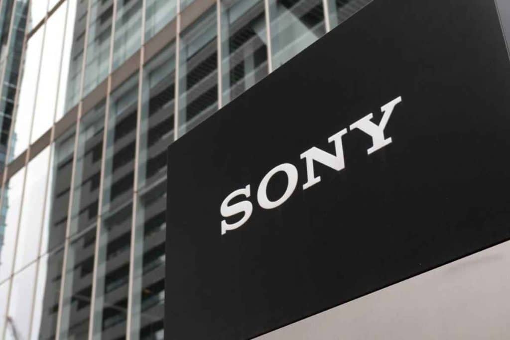 Sony demite 900 funcionários do setor da PlayStation
