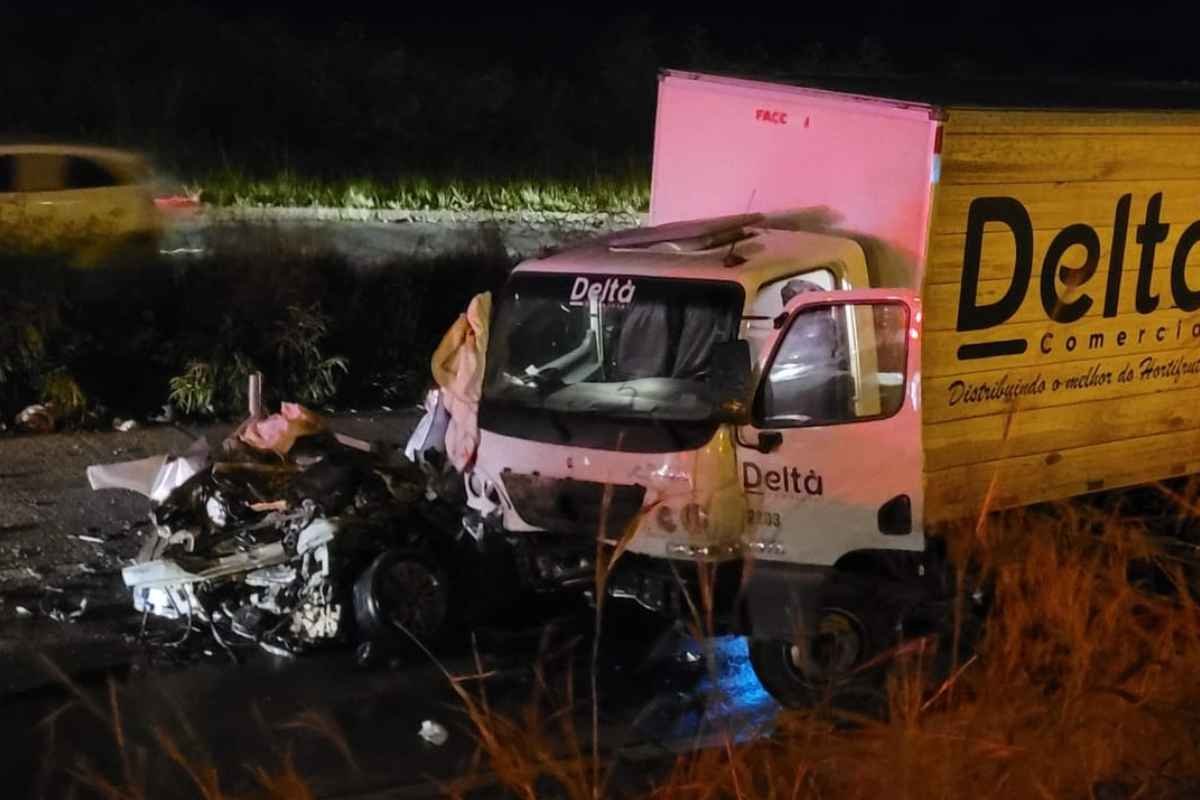 Trágico Acidente Entre Carro E Caminhão Em Votorantim Mata Família Que Iria Passar Fim De Semana Em Tapiraí