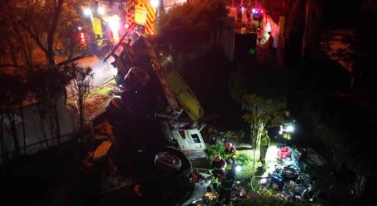 Bombeiros Levam 4 Horas Para Resgatar Motorista Preso Em Caminhão Após Invadir Casa Em São Roque
