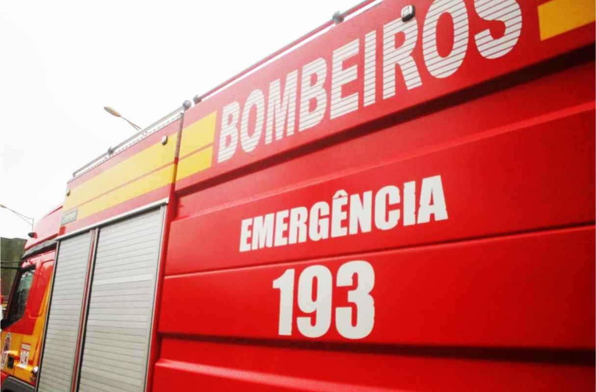 Idosas São Atropelas Por Caminhão No Centro De São Roque. Uma Delas Ficou Eme Stado Grave