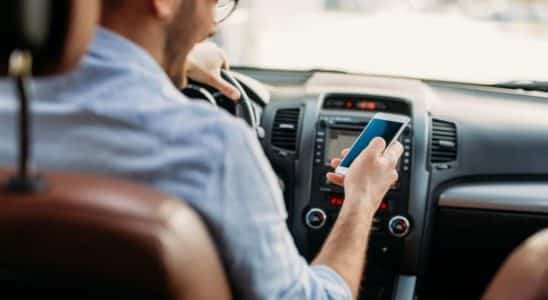 Pesquisa Indica Que Motoristas Reclamam Mais De Outros Que Usam Celular Enquanto Dirigem