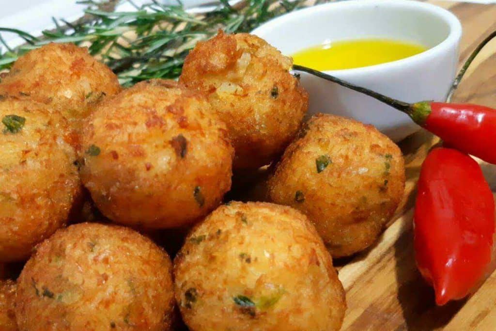Bolinho De Bacalhau