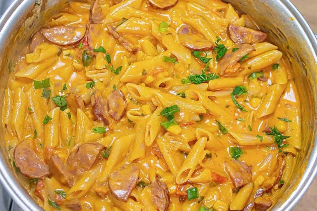 Macarrão Cremoso Com Calabresa