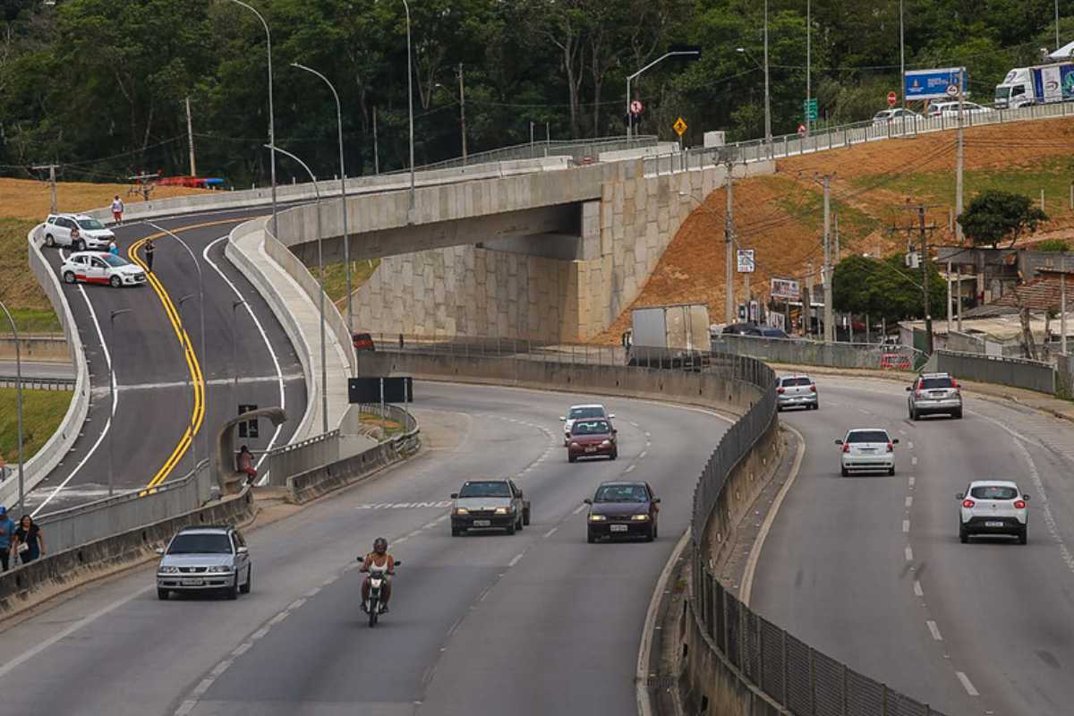 5 Pessoas Ficam Feridas Em Acidente Com Motos Na Estrada Do Sertanejo Em Mairinque
