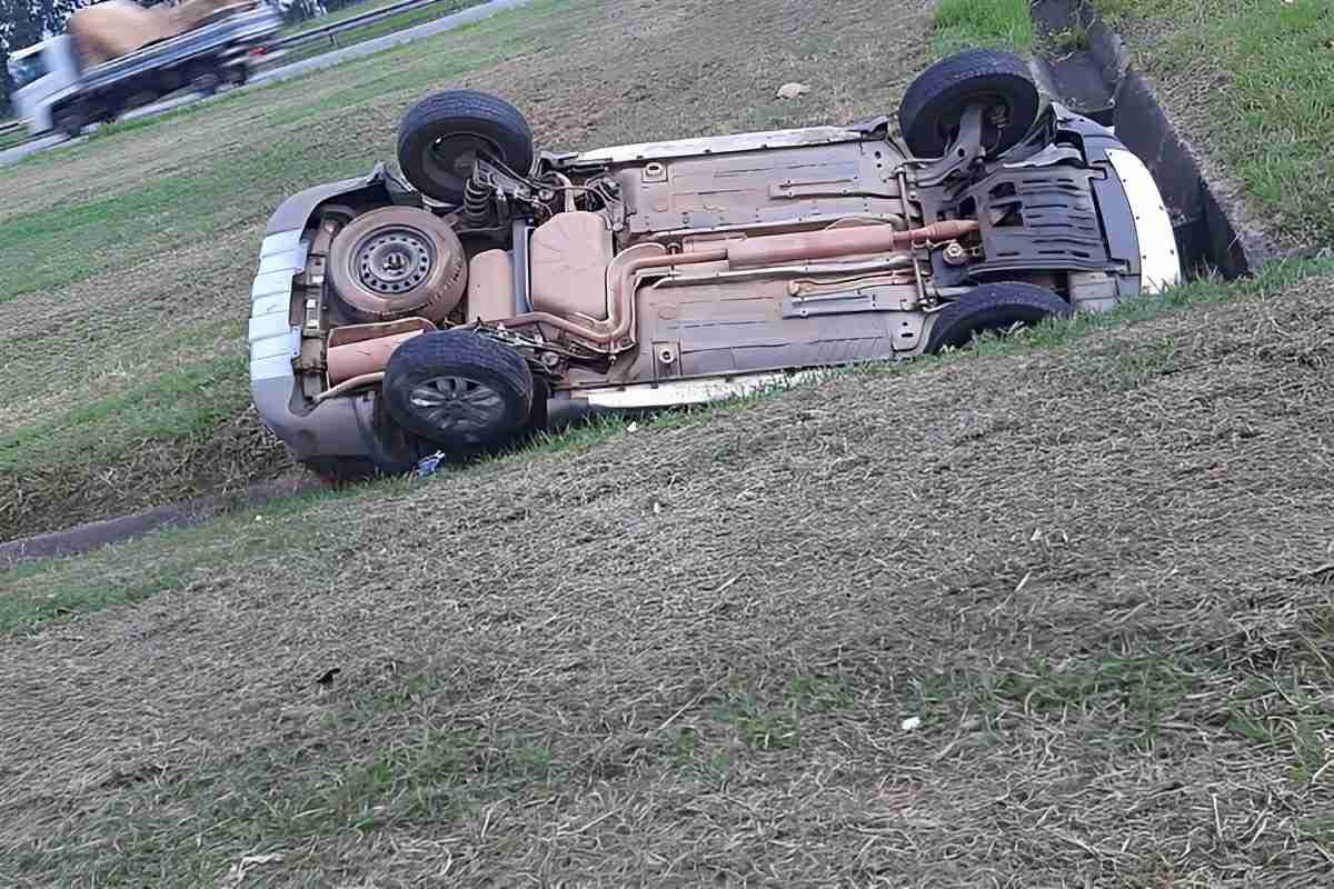 Caminhão Bate Em Carros E Deixa 5 Feridos Na Castelo Branco Em São Roque 7 Caminhão Bate Em Carros E Deixa 5 Feridos Na Castelo Branco Em São Roque