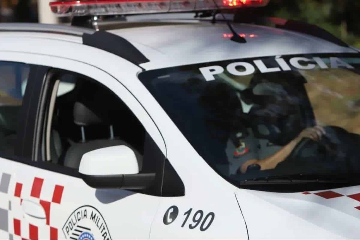 Criminosos Armados Roubam Em Segundos, Moto De Morador De Alumínio