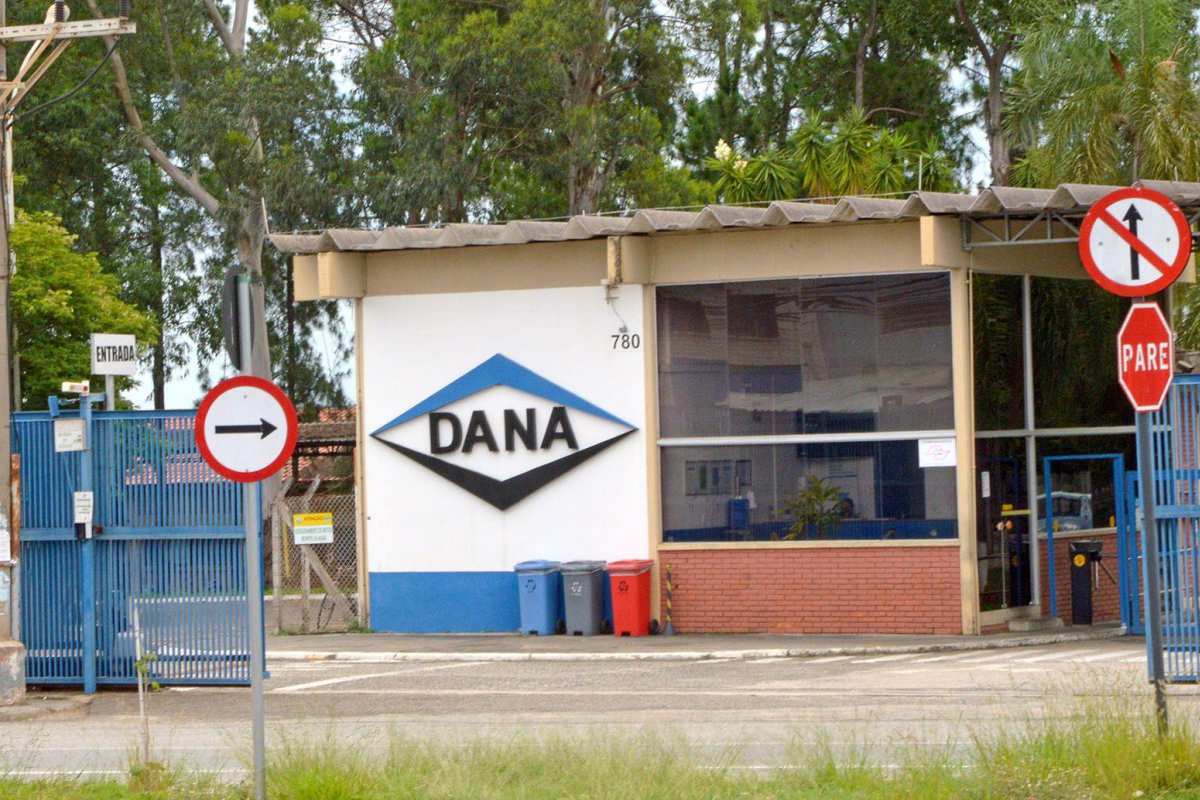 Dana, Clarios, Liraflex E Cba Abrem Vagas Para Diversos Setores E Níveis De Escolaridade