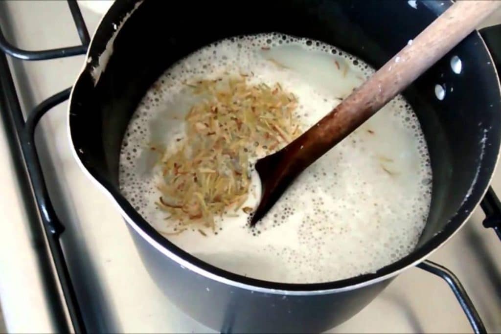 Shampoo Caseiro De Coco