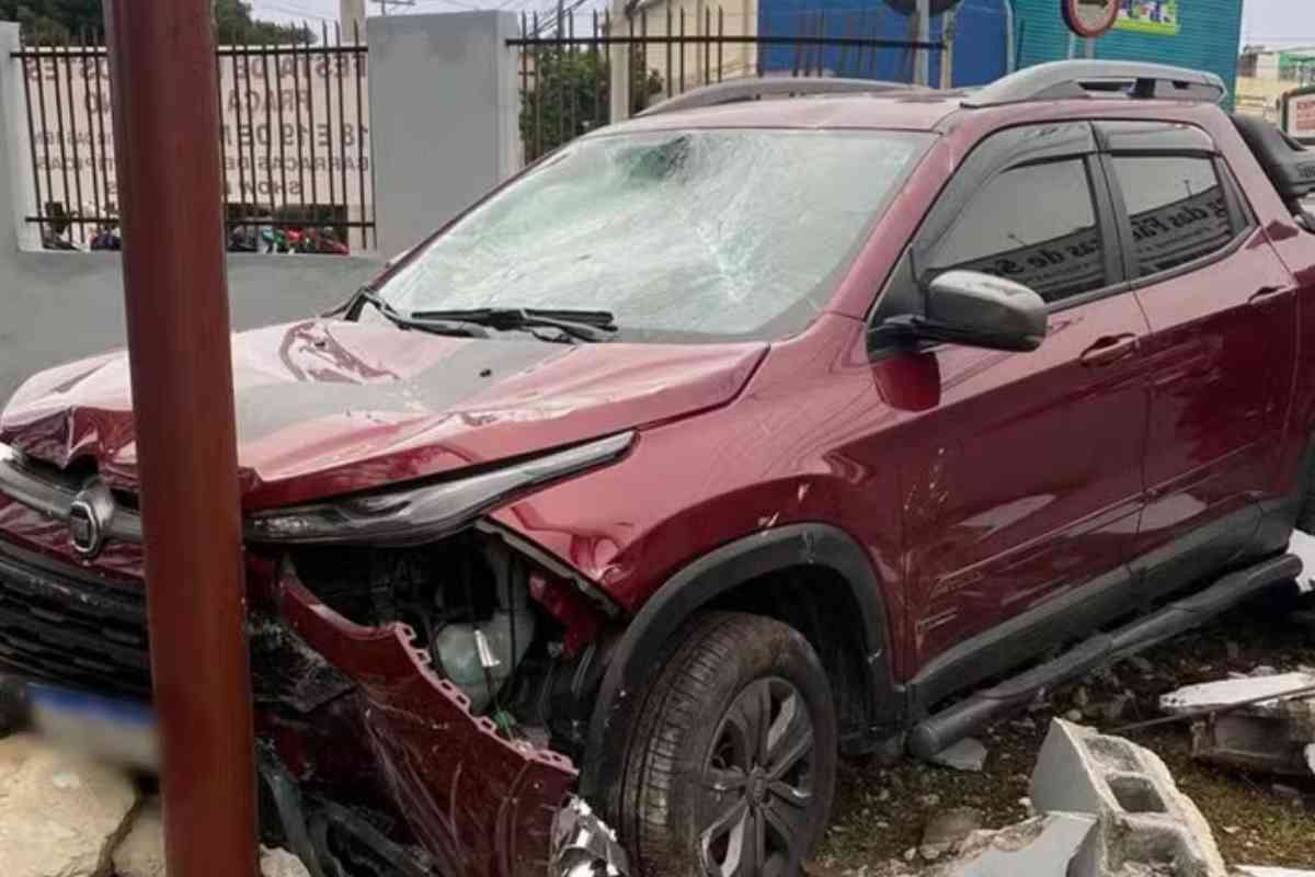 Carro Bate Em Muro E Invade Asilo Em Sorocaba Durante A Madrugada