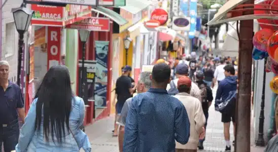 Primeira Massa De Ar Polar Com Frio Intenso Se Aproxima De São Roque E Sorocaba Com Temperatura De 12 C 8 Primeira Massa De Ar Polar De Forte Intensidade Se Aproxima De São Roque E Sorocaba Com Temperatura De 12 C