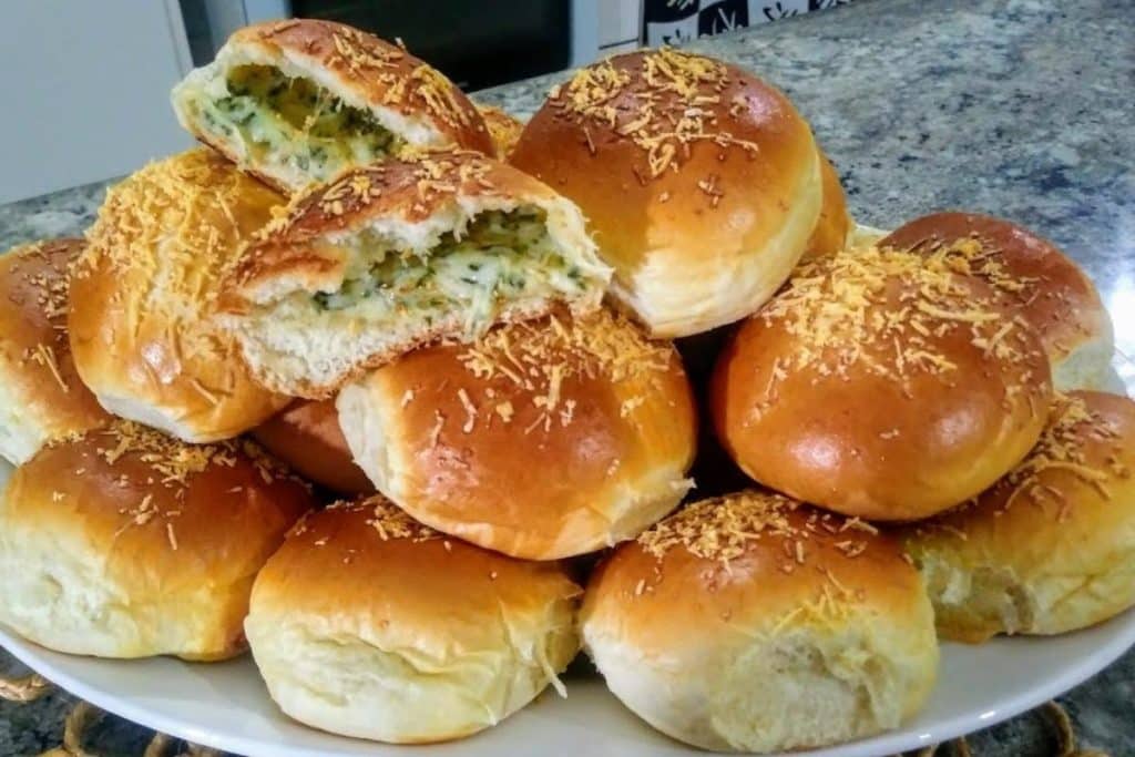 Pãozinho De Cebola Recheado