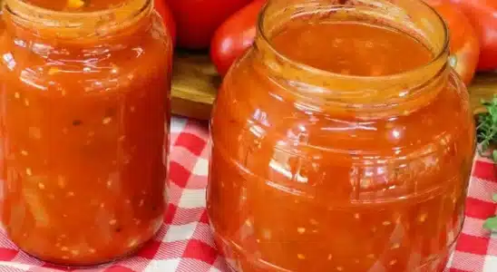 Nada Se Compara Ao Prazer De Saborear Um Molho De Tomate Caseiro 8 Molho-Tomate-1807
