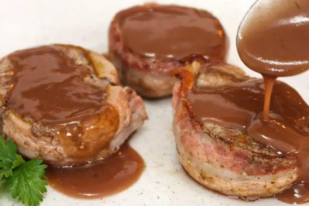 Como Fazer Carne Com Molho Madeira Para Seu Almoço No Dia A Dia Em 16 Minutos 7 Carne-Molho-1710