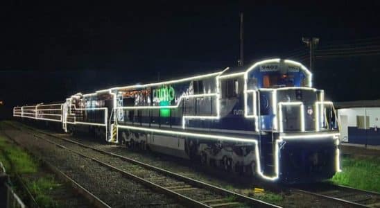 Trem Iluminado Com Luzes De Natal Da Rumo Passar Por Mairinque, São Roque, Caucaia Do Alto Nesta Quinta (12)