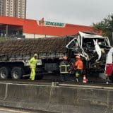 Acidente Entre Carretas Deixa Motorista Ferido Na Raposo Tavares Em Sorocaba