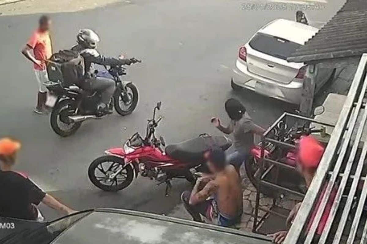 Cachorro É Morto A Tiros Após Correr Atrás De Moto Em Cidade Da Grande Sp