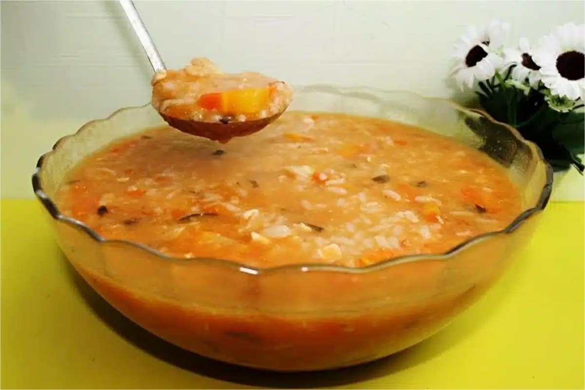 Canja De Galinha Simples