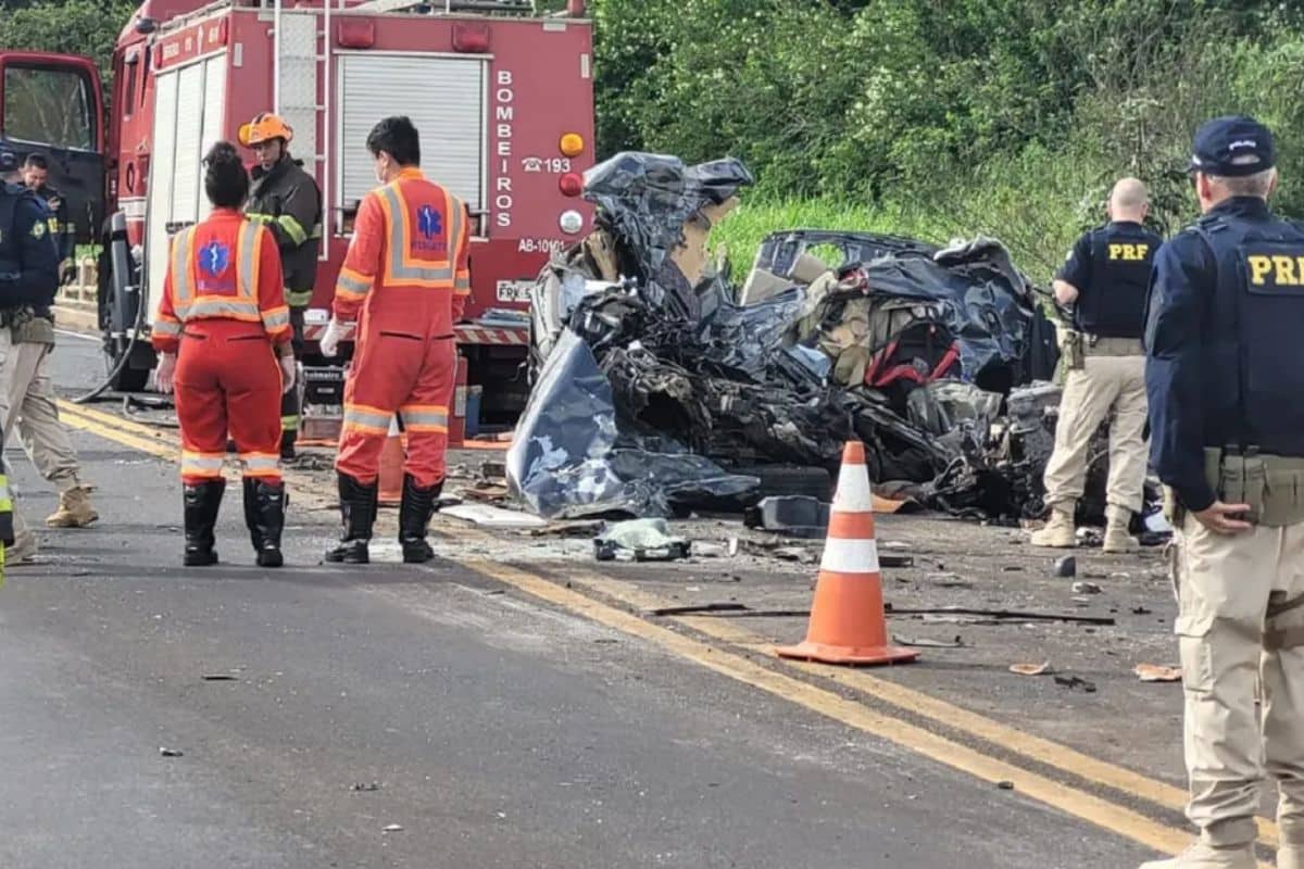 Filha Cancela Casamento Para Enterrar Mãe Após Trágico Acidente