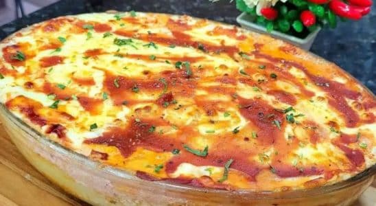 Mandioca Recheada Gratinada