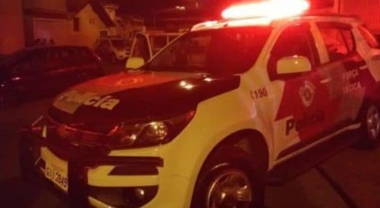 Criminosos Em Moto Rendem Mulher Em Mairinque E Roubam Moto