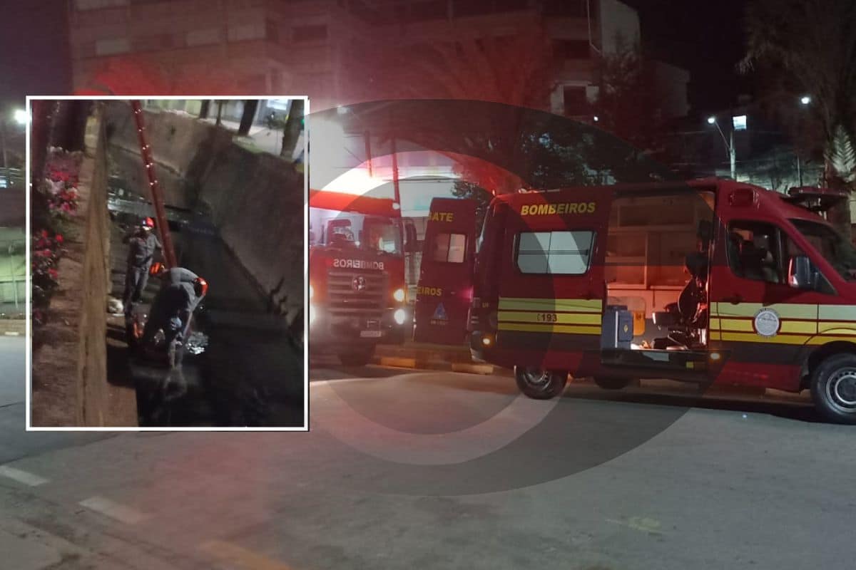 Motoboy Cai Dentro De Corrego No Centro De Sao Roque E Mobiliza Bombeiros