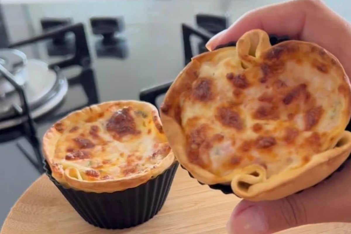 Tortinha Com Massa De Pastel