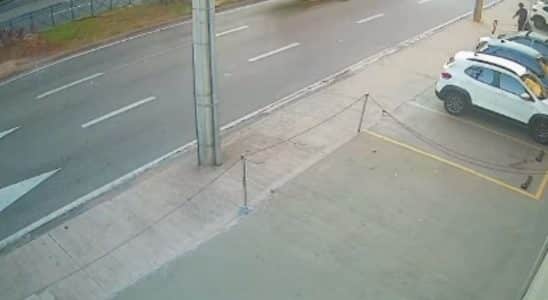 Camera Filma Tragico Acidente De Moto Em Movimentada Av. De Sorocaba