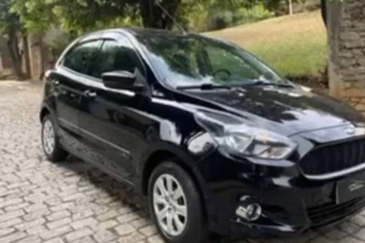 Jovem De Mairinque Tem Carro Furtado No Centro De Sao Roque