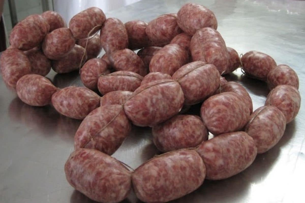Linguica De Coracao De Galinha Com Queijo