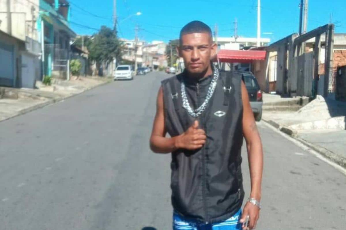 Policia Prende Jovem De Mairinque Indio Matheus Com Mochila De Drogas