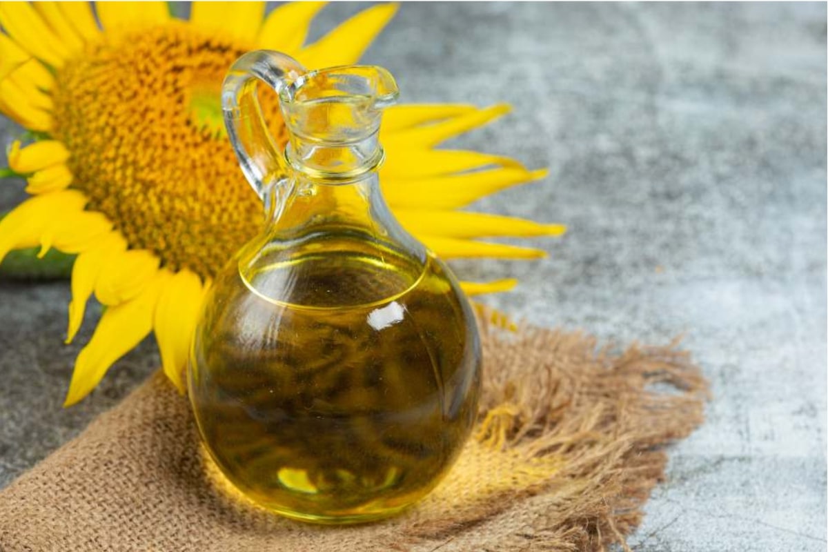 Azeite Caseiro Com Girassol E Azeitona