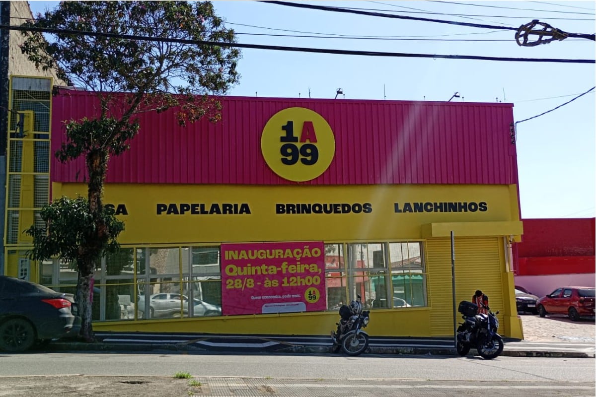 Banco Fechado Em Mairinque Vira Espaço De Rede De Lojas Multicoisas 1A99