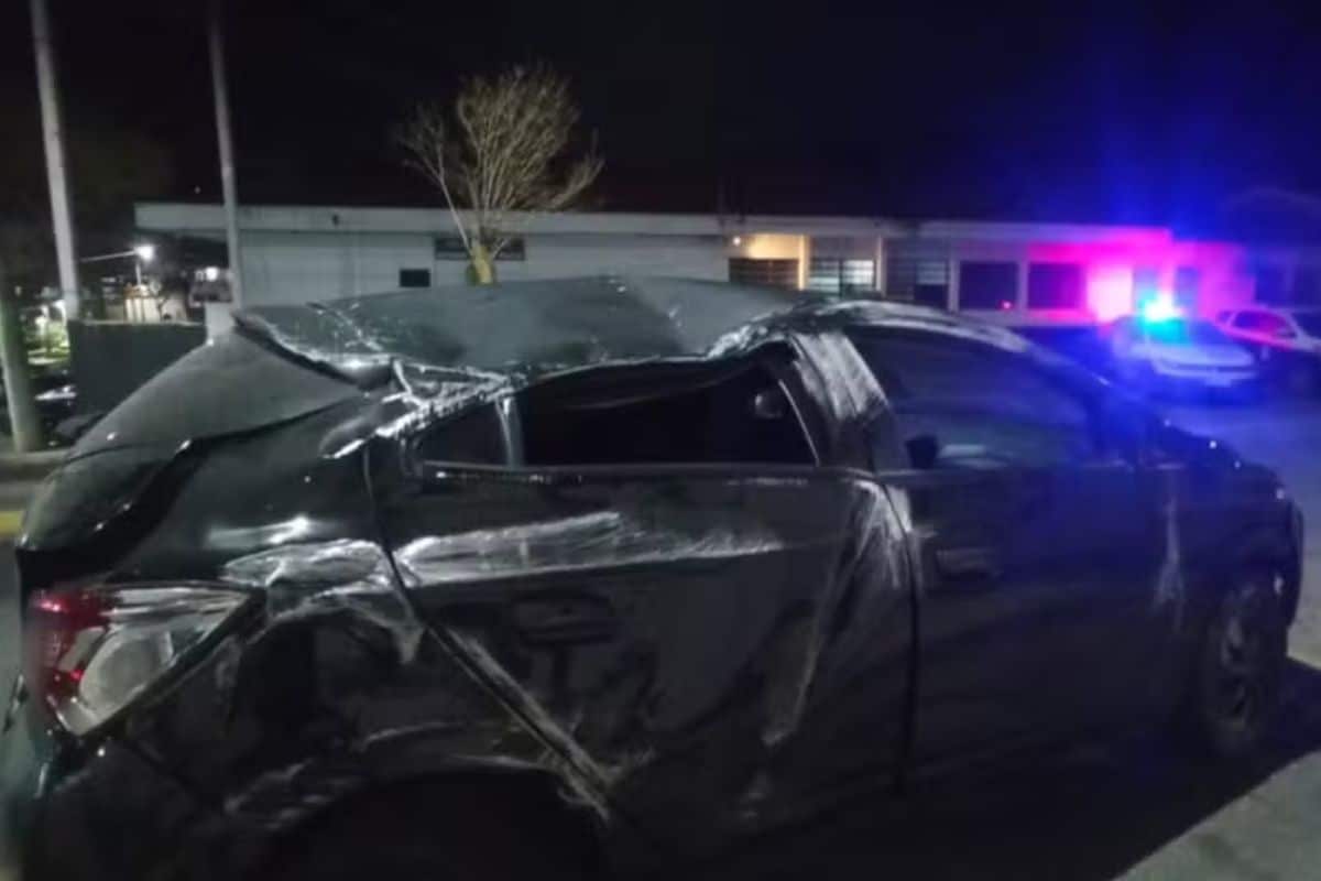 Carro Capota E Tres Pessoas Ficam Feridas Em Rodovia De Sao Roque