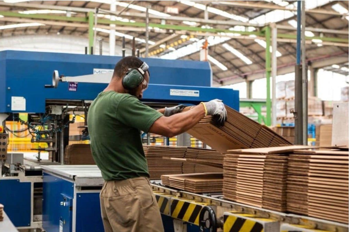 Fábrica Em Mairinque Abre Vaga Setor De Produção De Segunda A Sexta