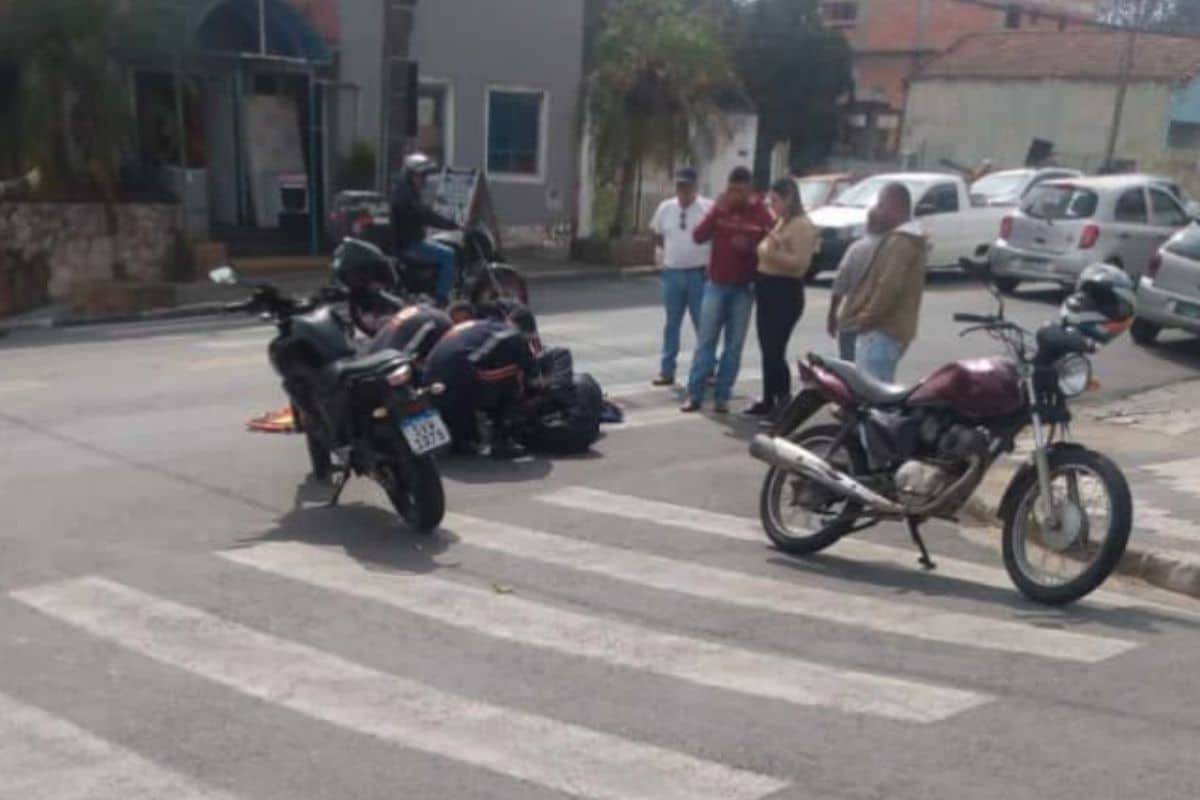Jovem É Arremessado Em Acidente De Moto No Centro De Mairinque E Mobiliza Samu