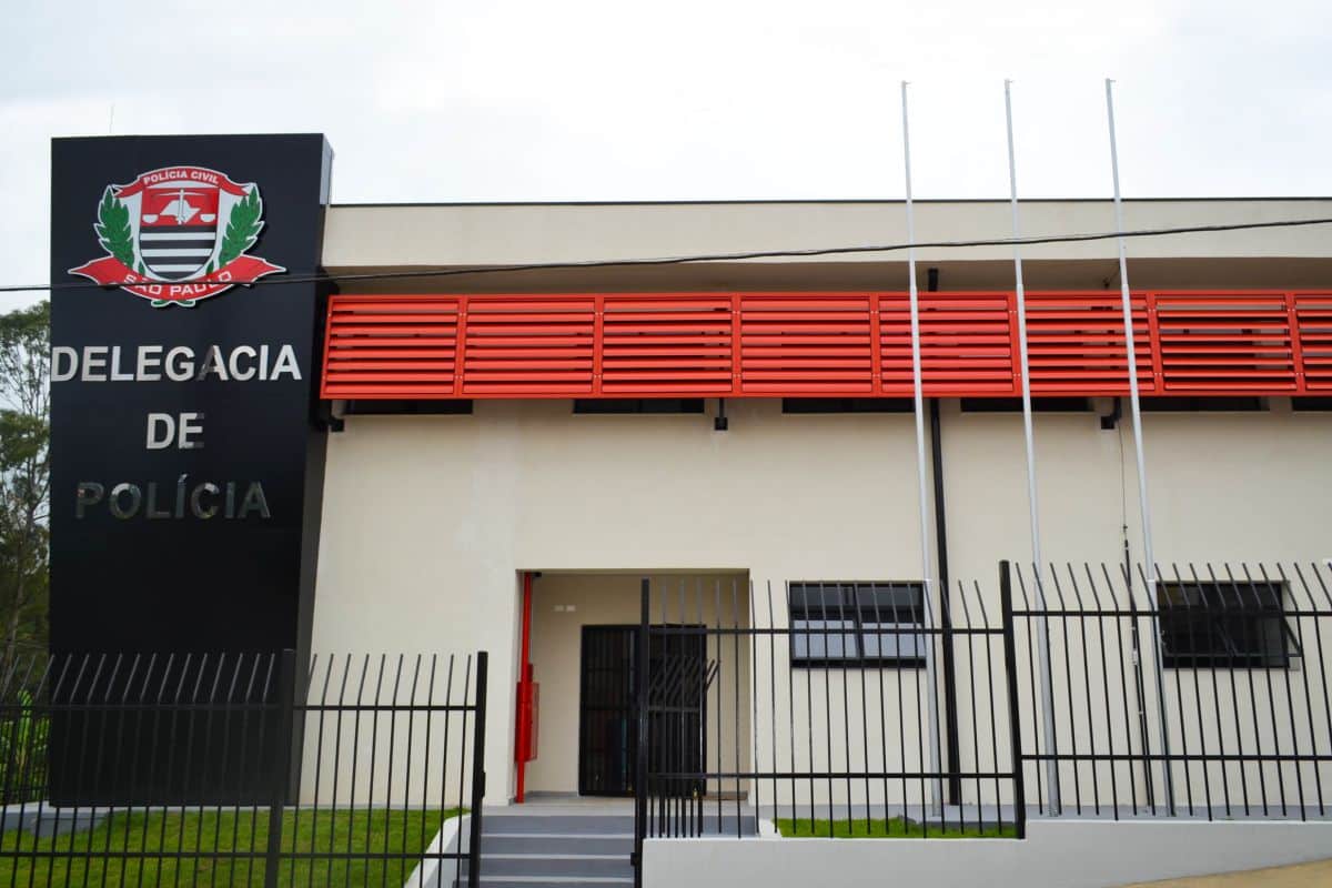 Motorista Oferece Ajuda E Acaba Agredido Por Jovens Em Avenida De Mairinque