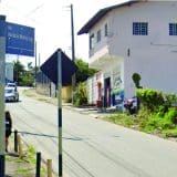 Mulheres São Assaltadas Por Homem Em Av. De Bairro De Mairinque A Caminho Do Trabalho