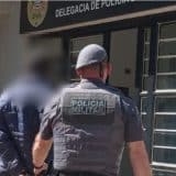 Polícia Recebe Denúncia E Prende Traficante Vendendo Drogas Dentro De Bar Em Alumínio