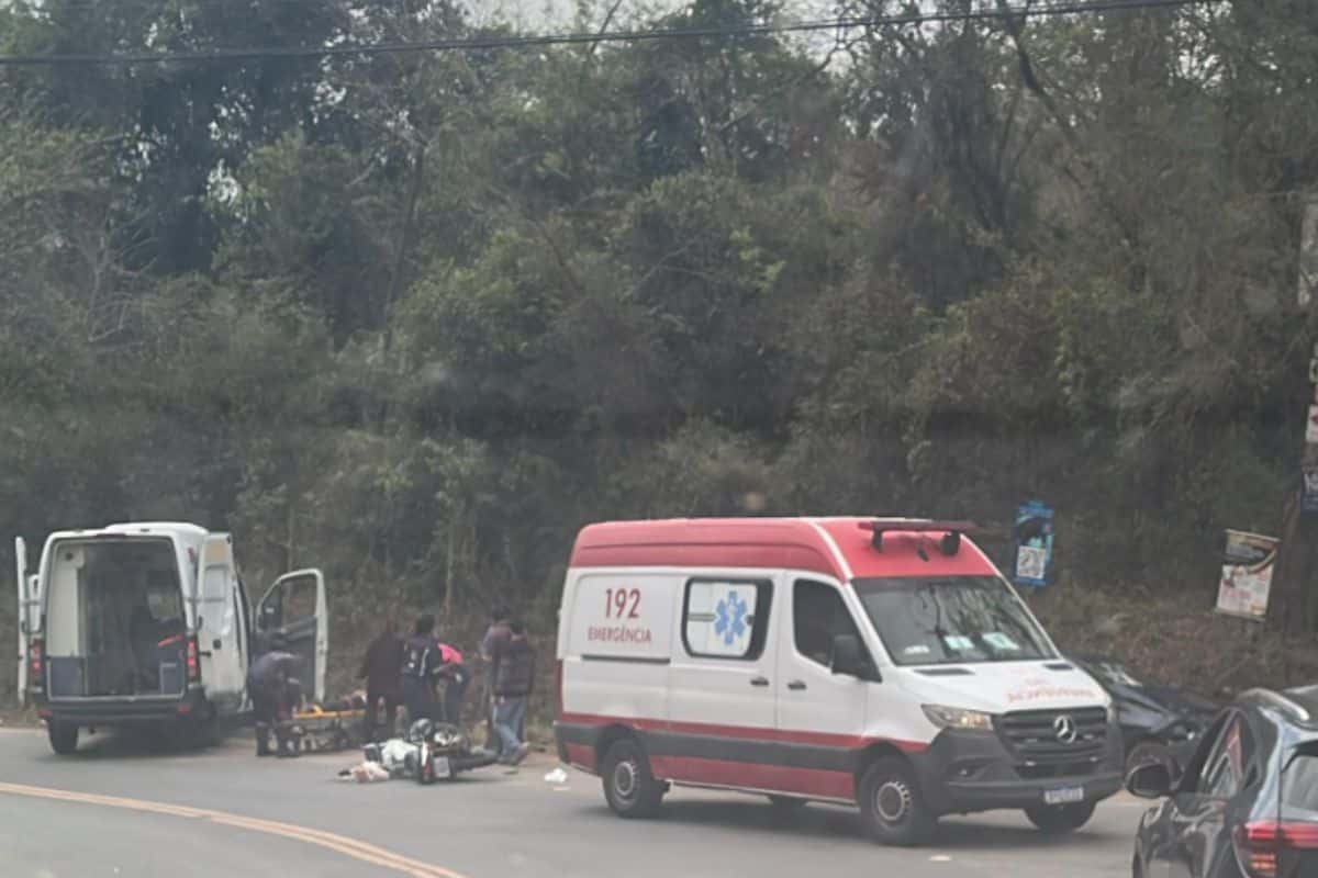 Carro E Moto Batem De Frente Em Estrada Entra Mairinque E Itu