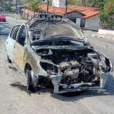 Carro Sai Da Mecanica E Pega Fogo Em Via Movimentada De Sao Roque