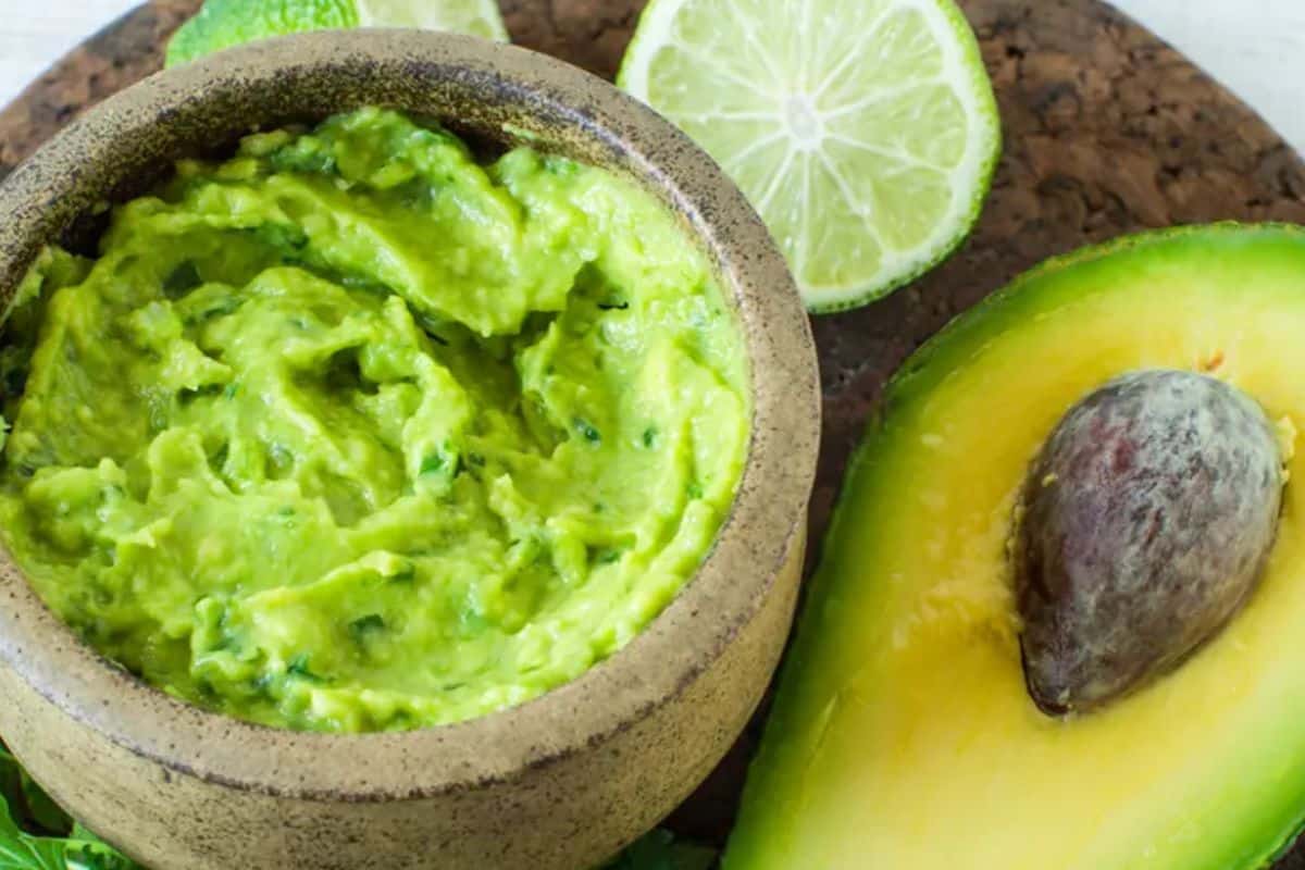 Patê De Abacate Com Limão Como Comer Com Torradas E Pães