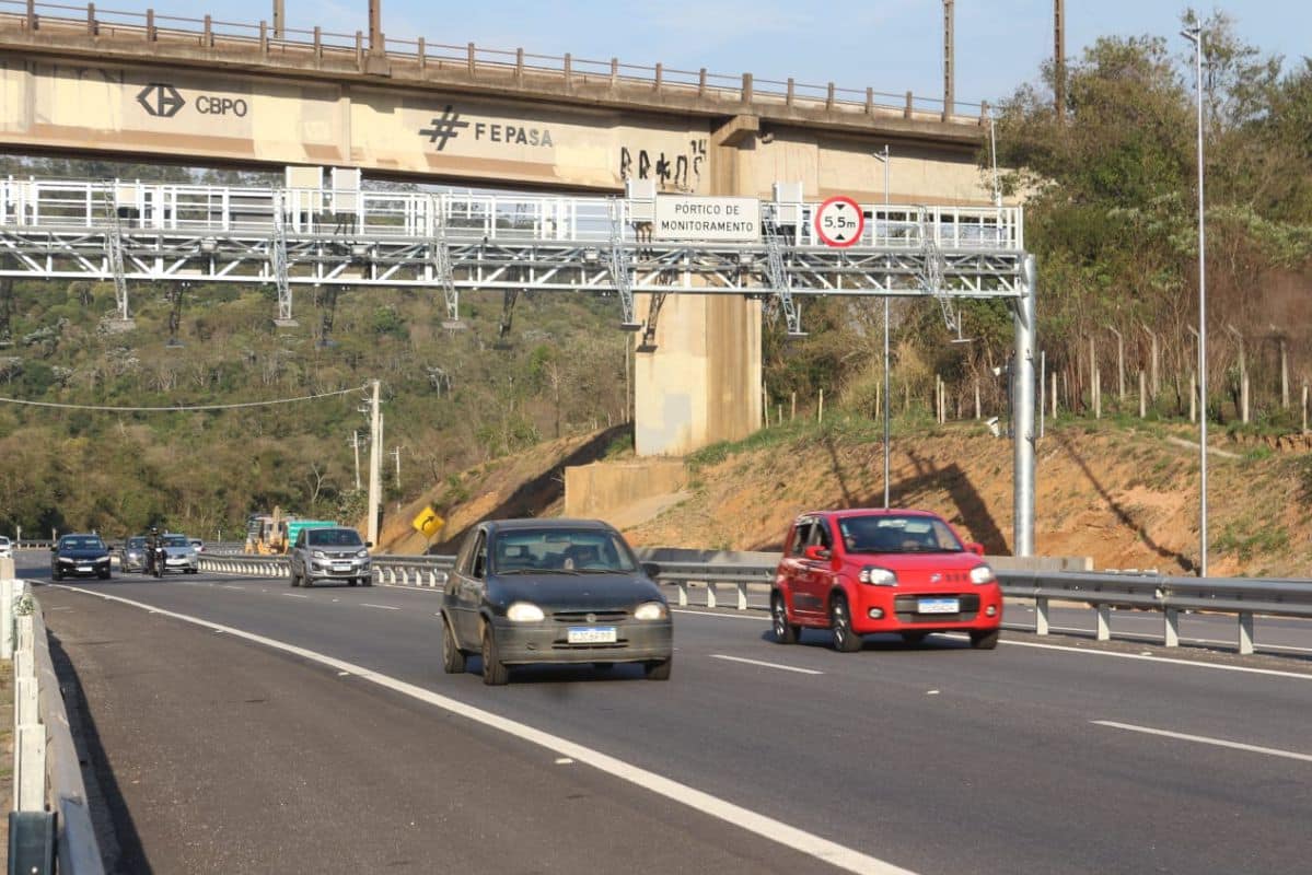 Pedágio Free Flow Vai Cobrar O Dobro Para Veículos Com Reboque E Semirreboque