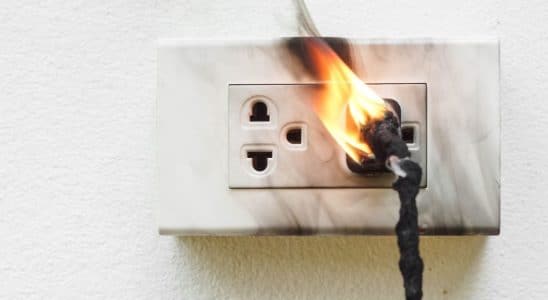Tomada Estoura, Causa Incêndio Em Casa E Homem Fica Gravemente Ferido Em Sorocaba