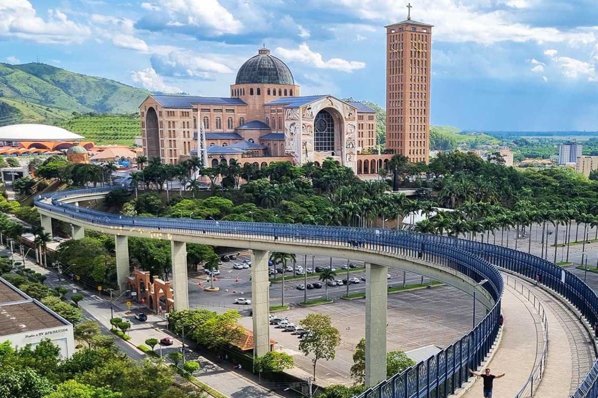 Turistas Deverão Pagar Taxa Para Entrar Em Aparecida Do Norte Para Turismo Sustentável