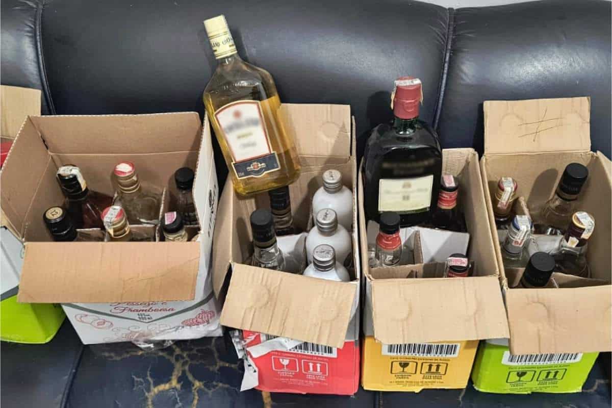 Operação Fecha 13 Estabelecimentos E Apreende Bebidas Com Indícios De Adulteração Em Cotia